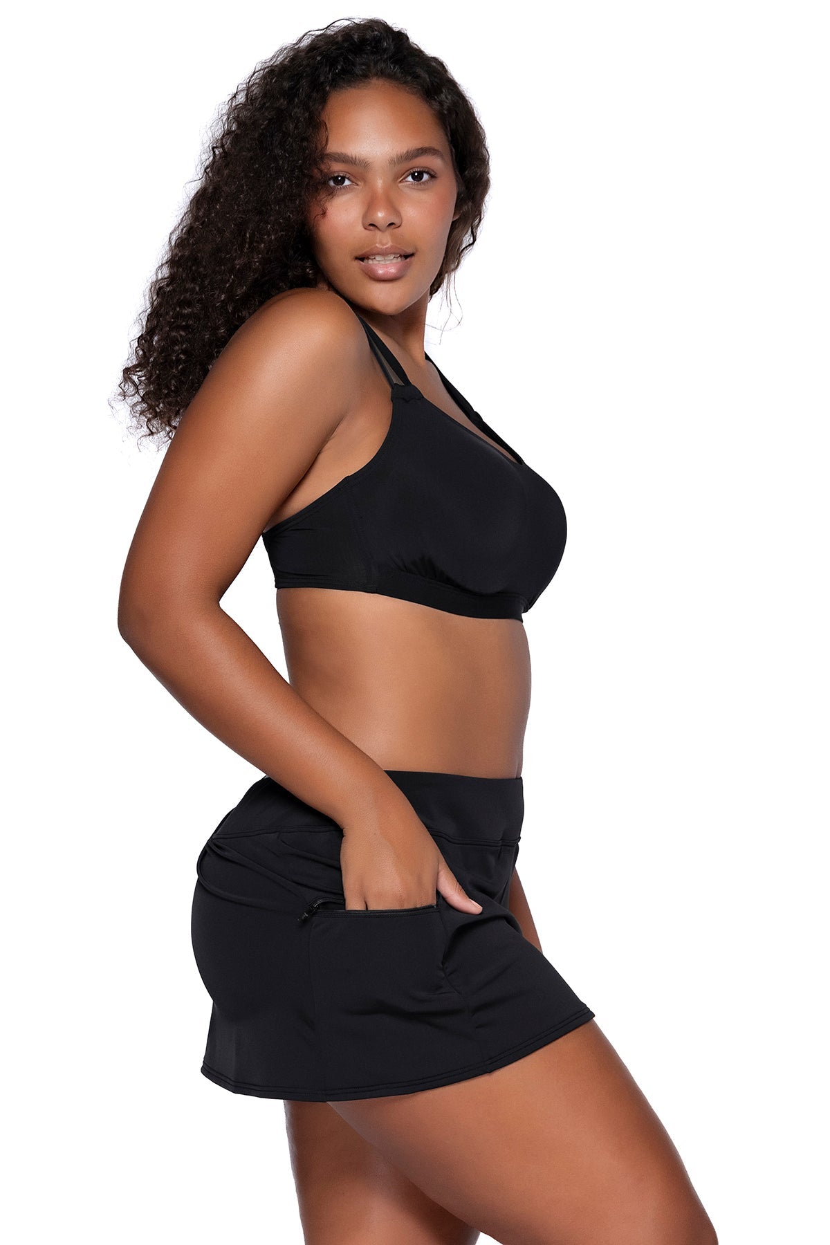 Sporty swim skirt in Black — alternate quarter view, Sunsets