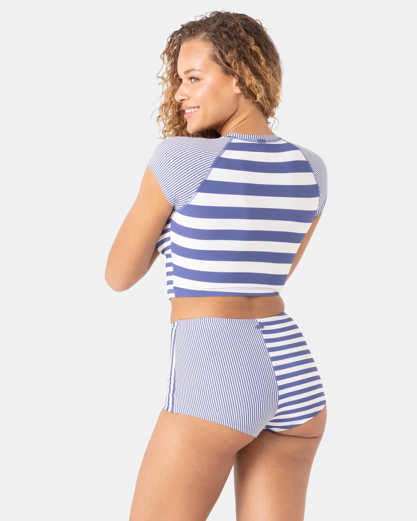 Stripe Out Crop Rashguard