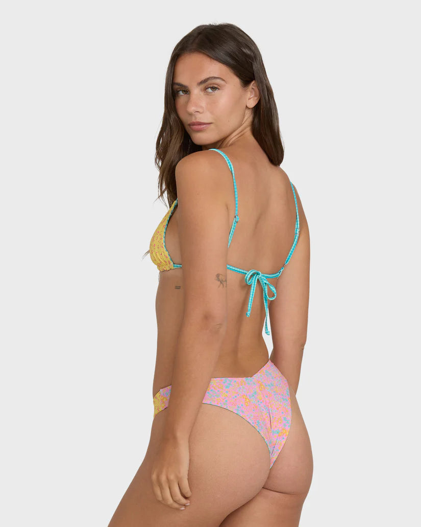 Babe Alert V-hike reversible bikini bottom by Billabong