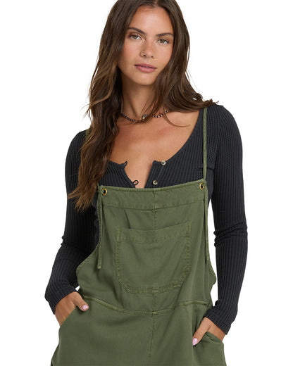 Wild Pursuit Short Overall